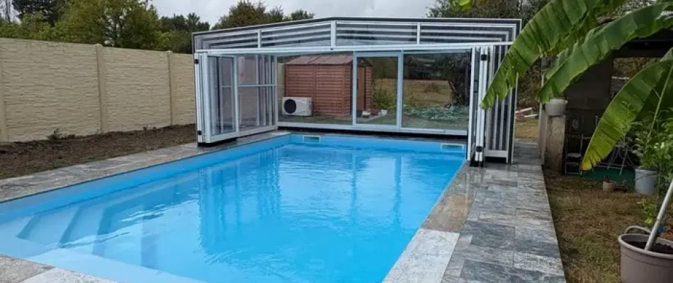 abris-piscine-mi-haut